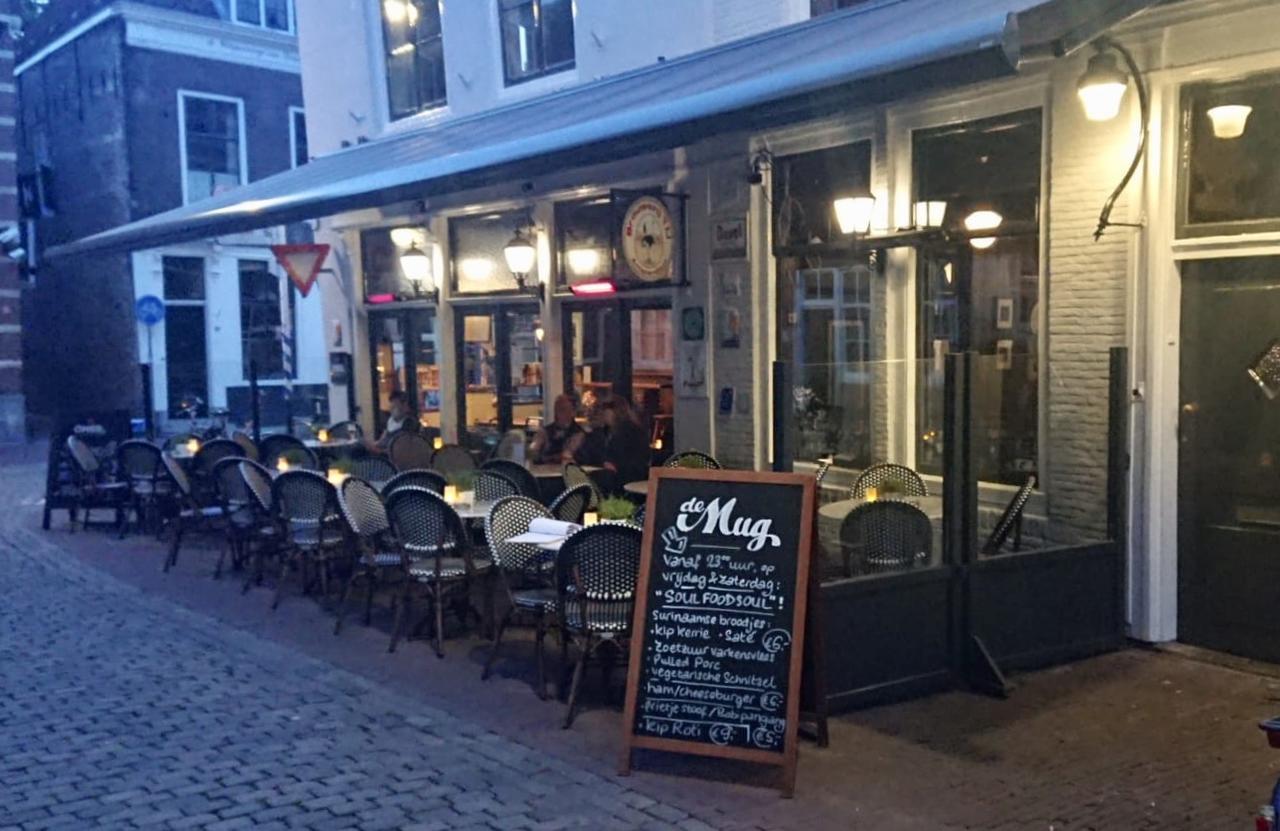 Cafe Restaurant Hotel De Mug Middelburg Exterior foto